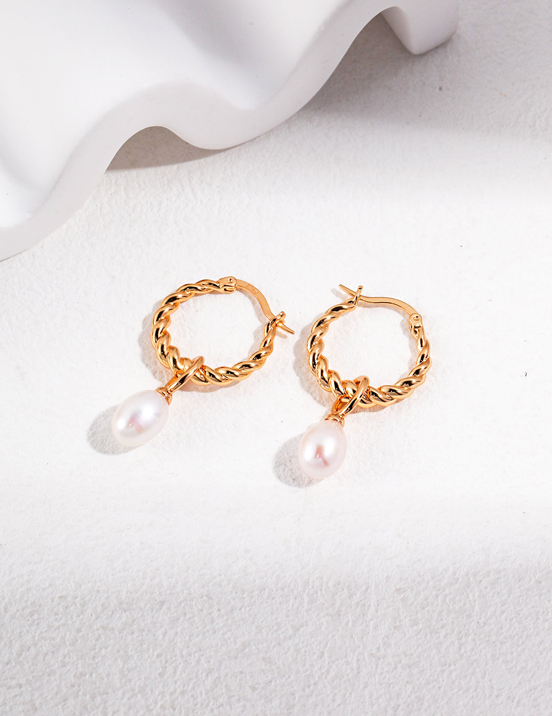 Pearl &Sliver with gold Plating Earrings E0931